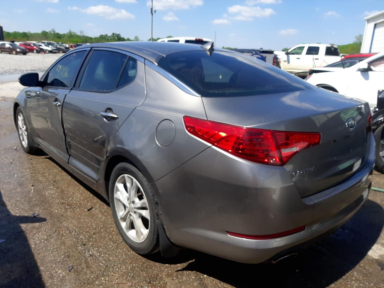 Foto 3 de la subasta – 2012 KIA OPTIMA EX con VIN 5XXGN4A78CG055768