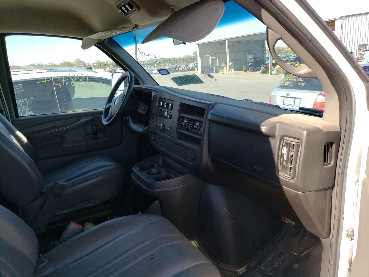 Photo 5 from auction – 2008 CHEVROLET EXPRESS G2 with VIN 1GCGG29C181234141