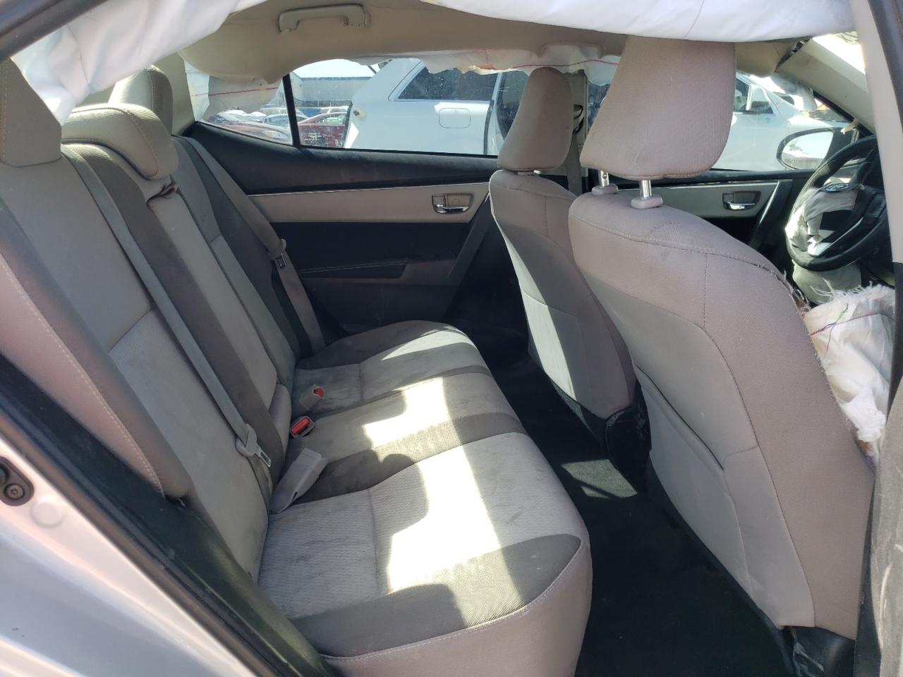 Photo 6 from auction – 2017 TOYOTA COROLLA with VIN 5YFBURHE5HP699726