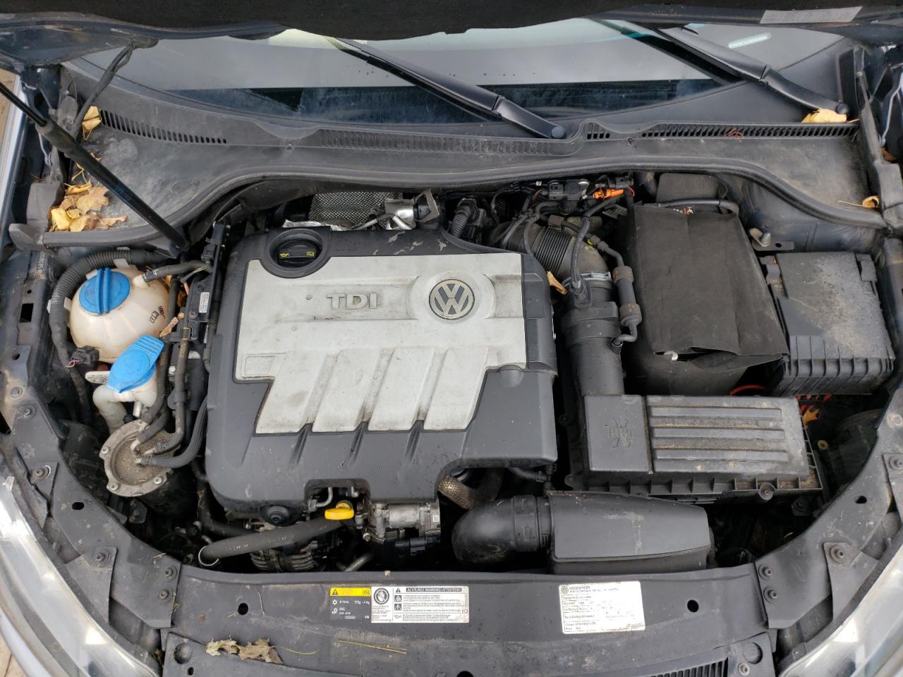 Photo 7 from auction – 2014 VOLKSWAGEN GOLF with VIN WVWDM7AJ6EW008095