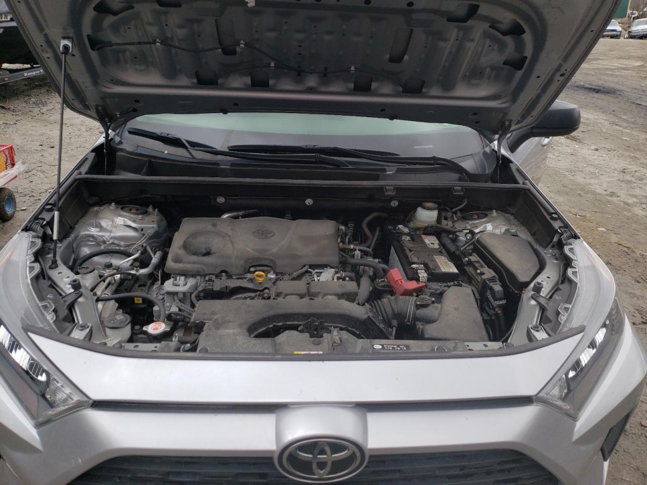 Photo 7 from auction – 2019 TOYOTA RAV4 LE with VIN JTMF1RFV5KJ018991