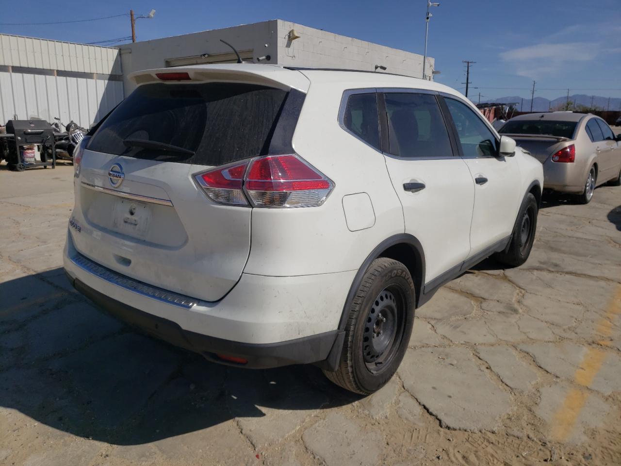Photo 4 from auction – 2016 NISSAN ROGUE S with VIN 5N1AT2MTXGC827262