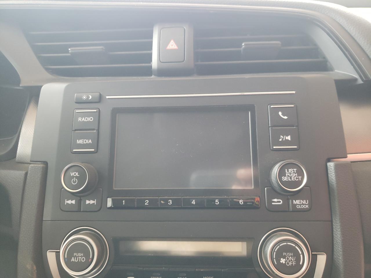 Photo 9 from auction – 2016 HONDA CIVIC LX with VIN 19XFC2F57GE049147