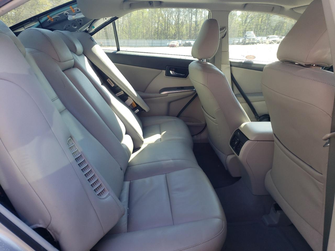 Photo 6 from auction – 2012 TOYOTA CAMRY HYBR with VIN 4T1BD1FK0CU055214