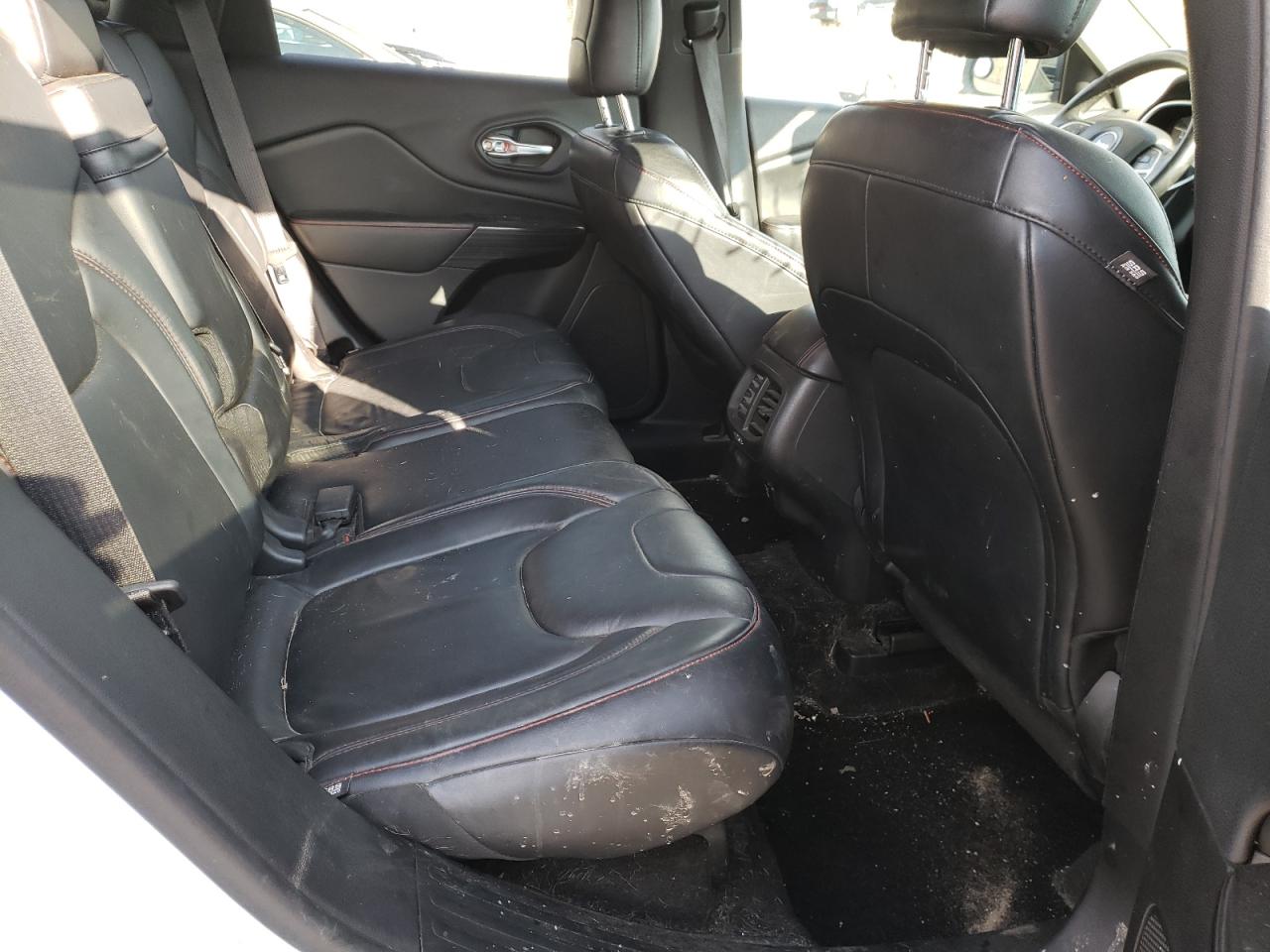 Photo 6 from auction – 2014 JEEP CHEROKEE T with VIN 1C4PJMBB8EW193150