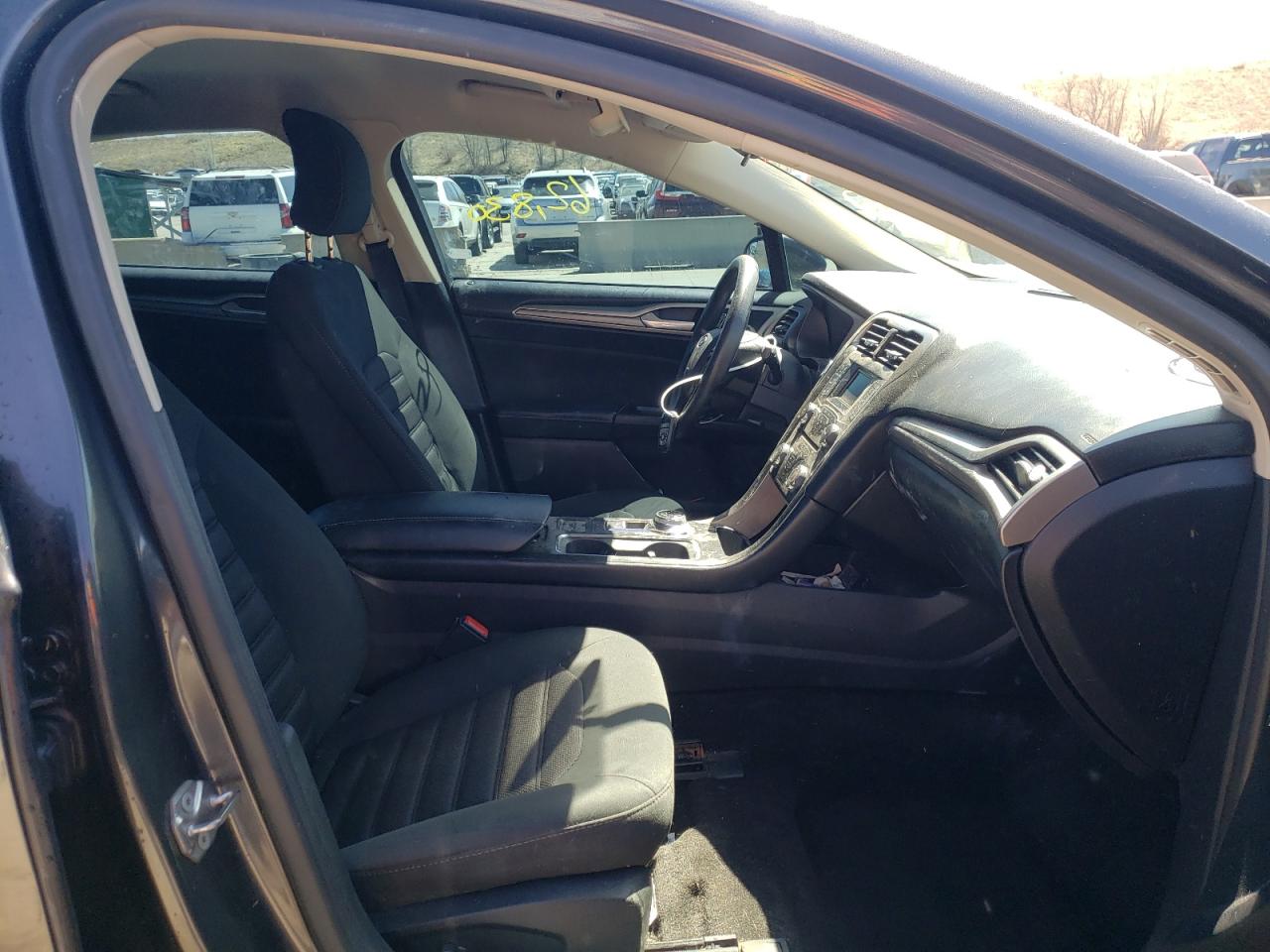 Photo 5 from auction – 2017 FORD FUSION SE with VIN 3FA6P0H75HR417039