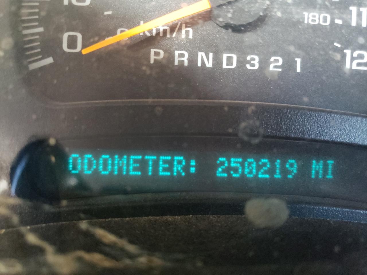Photo 8 from auction – 2006 CHEVROLET SILVERADO with VIN 1GCHK29U06E213489