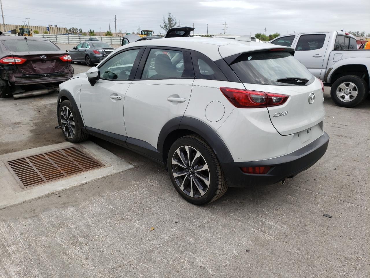 Photo 3 from auction – 2019 MAZDA CX-3 TOURI with VIN JM1DKDC77K0431272