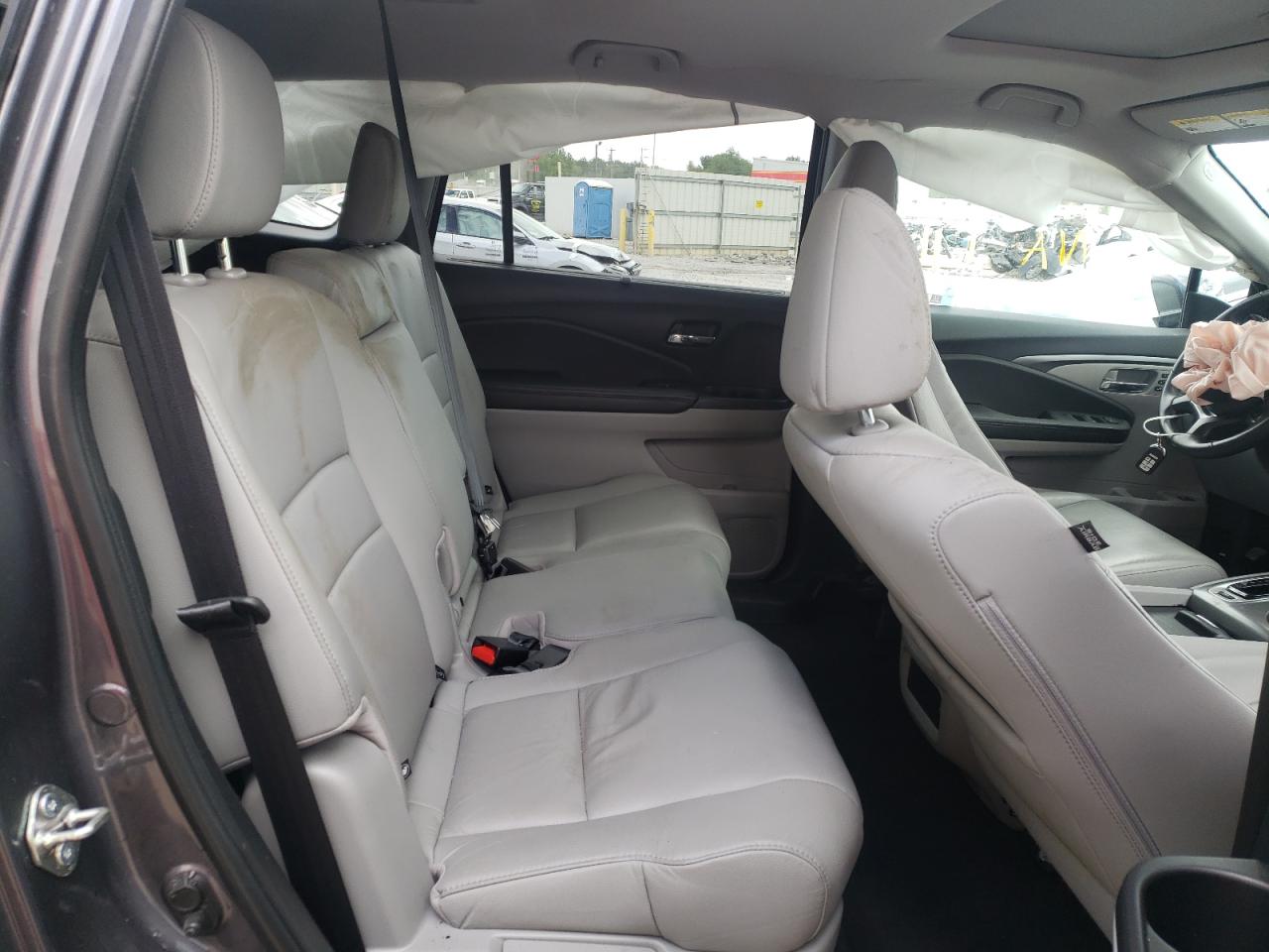 Photo 6 from auction – 2020 HONDA PILOT EXL with VIN 5FNYF5H57LB021240