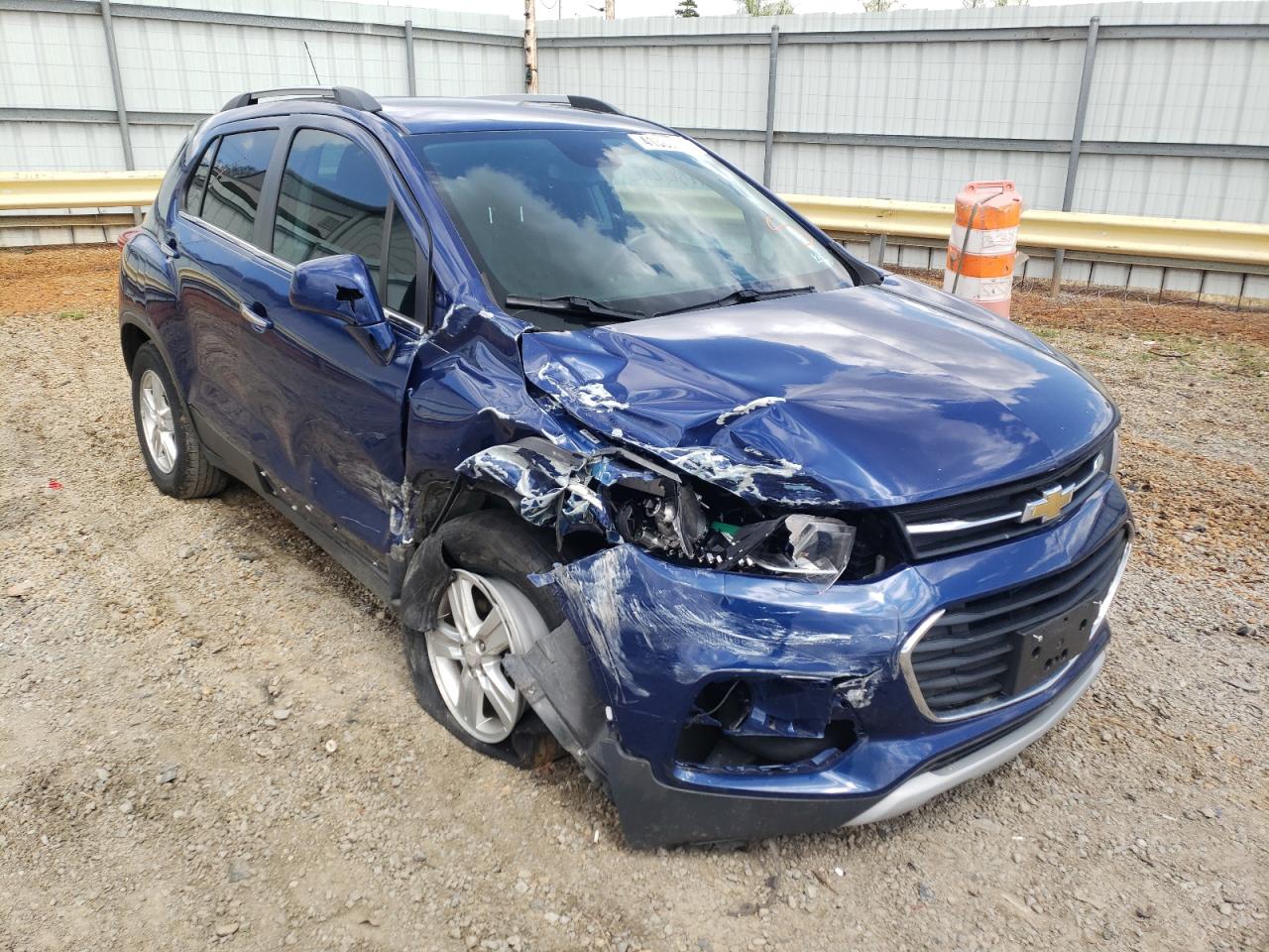 Photo 1 from auction – 2017 CHEVROLET TRAX 1LT with VIN 3GNCJLSB1HL160839