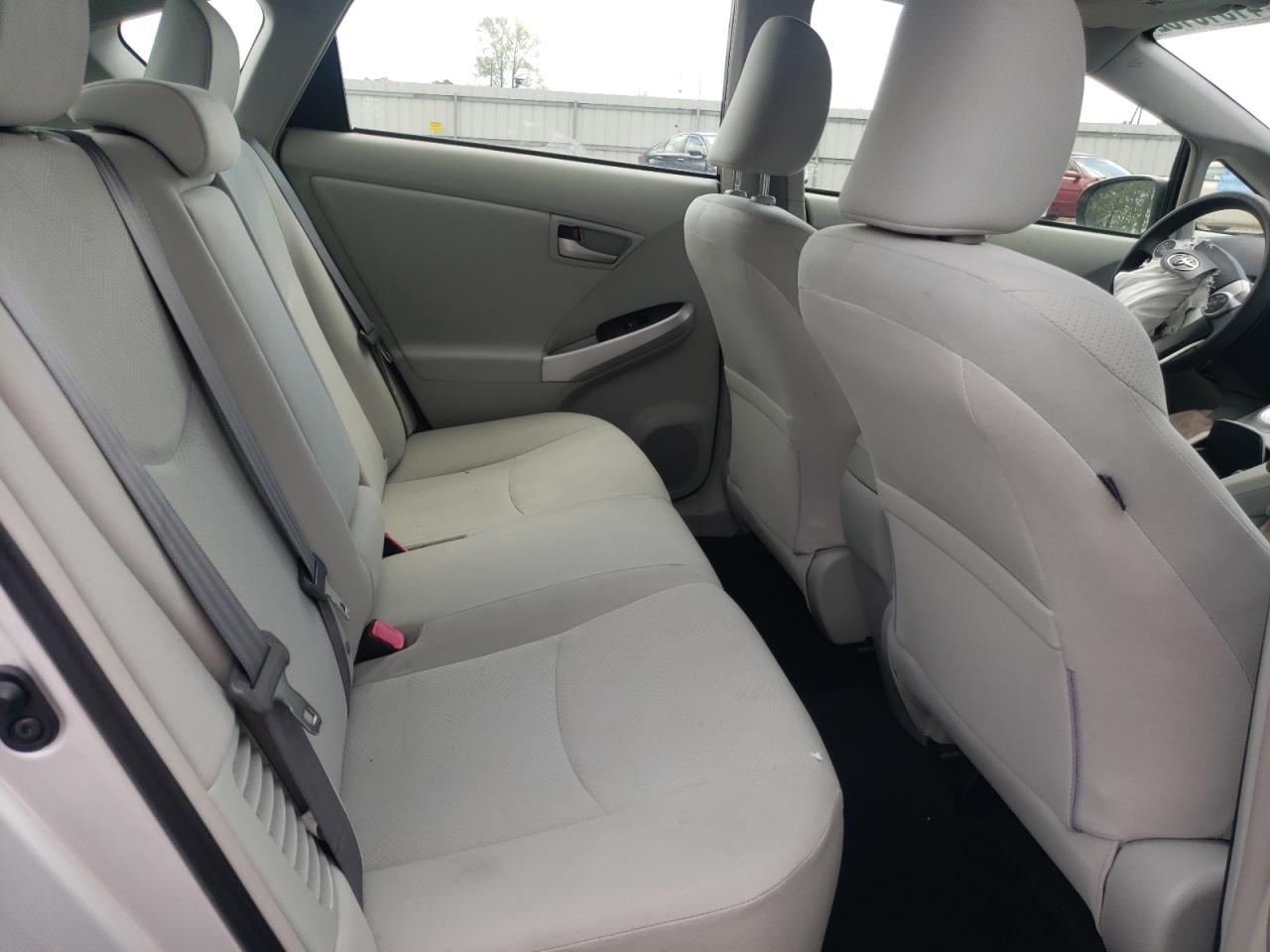Photo 6 from auction – 2013 TOYOTA PRIUS with VIN JTDKN3DU8D5607667