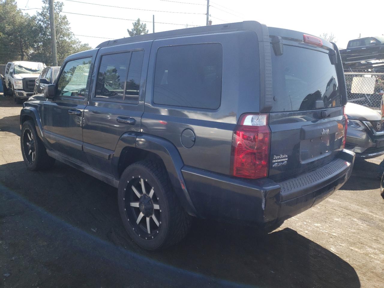 صورة رقم 10 من المزاد - 2007 JEEP COMMANDER مع VIN 1J8HG48K57C647717