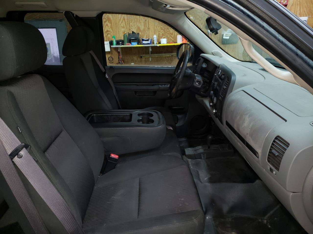 Photo 5 from auction – 2011 GMC SIERRA K15 with VIN 1GTR2UEAXBZ419482