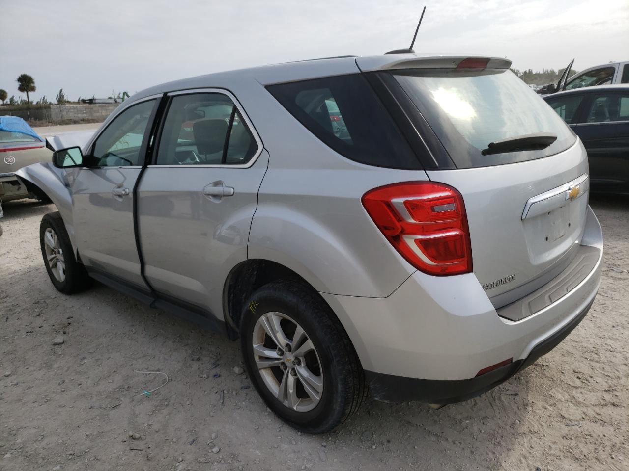 Photo 3 from auction – 2017 CHEVROLET EQUINOX LS with VIN 2GNALBEK8H1551463