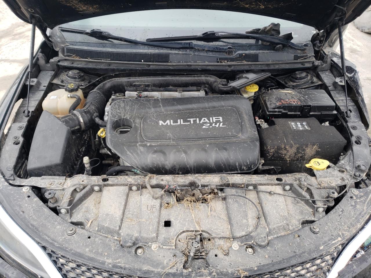 Photo 7 from auction – 2015 CHRYSLER 200 C with VIN 1C3CCCCB4FN559893
