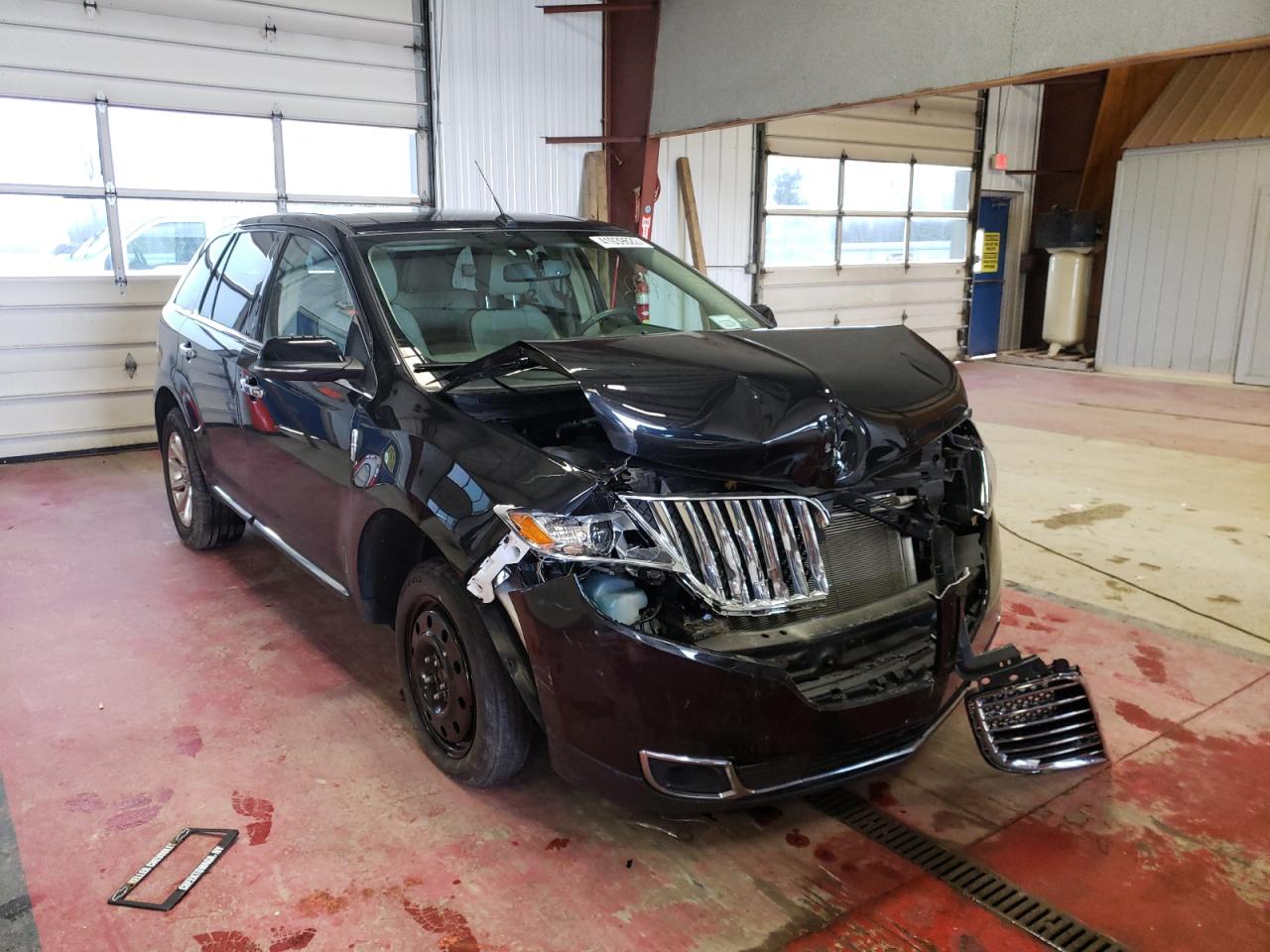 LINCOLN MKX 2013 with VIN 2LMDJ8JK4DBL47381 - Photo from auction