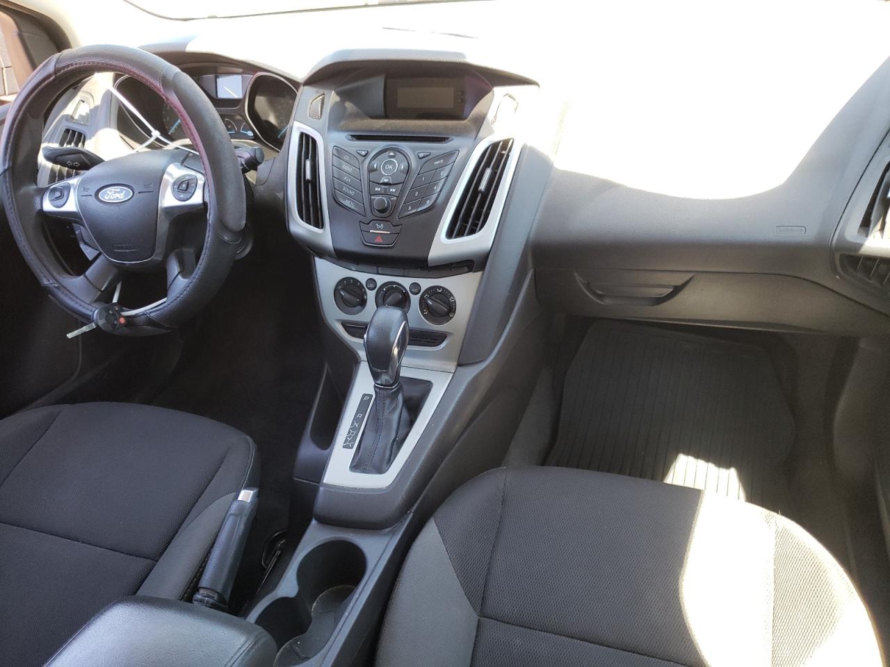Photo 9 from auction – 2012 FORD FOCUS SE with VIN 1FAHP3F25CL193893