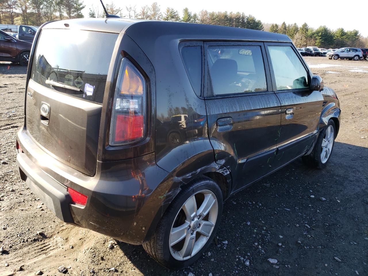 Photo 4 from auction – 2010 KIA SOUL + with VIN KNDJT2A2XA7159026