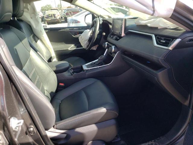 Photo 5 from auction – 2019 TOYOTA RAV4 LIMIT with VIN JTMDWRFV1KD027596