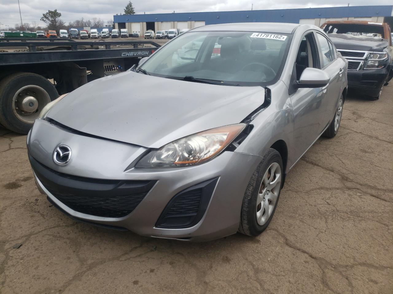 Photo 2 from auction – 2010 MAZDA 3 I with VIN JM1BL1SF1A1328658