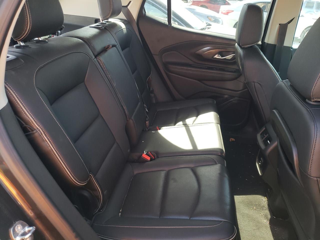 Photo 6 from auction – 2018 GMC TERRAIN DE with VIN 3GKALXEX0JL314962
