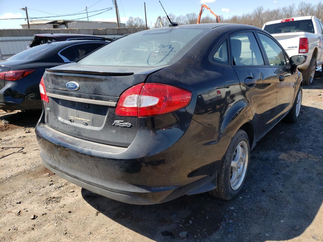 Photo 4 from auction – 2011 FORD FIESTA SE with VIN 3FADP4BJ4BM207071