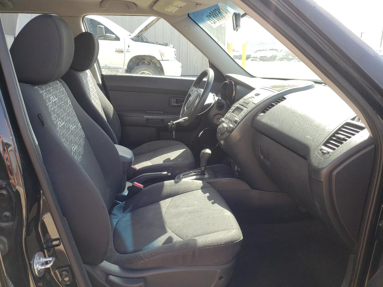 Photo 5 from auction – 2010 KIA SOUL + with VIN KNDJT2A2XA7122851