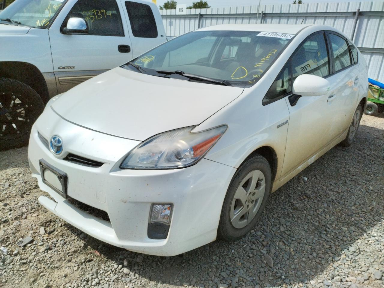 Photo 2 from auction – 2011 TOYOTA PRIUS with VIN JTDKN3DU3B5373581