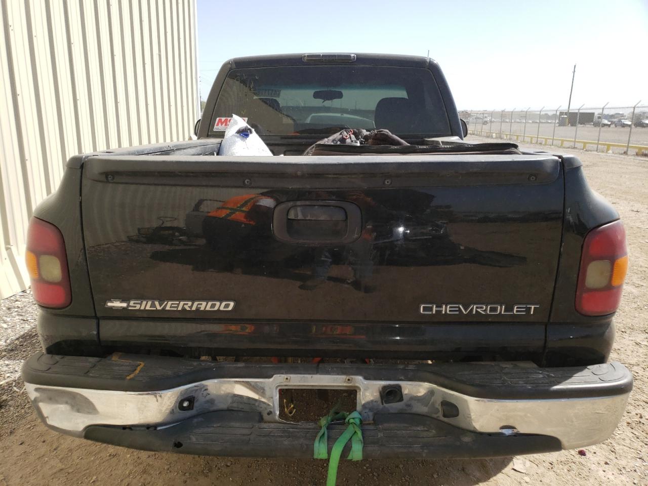 Photo 6 from auction – 2001 CHEVROLET SILVERADO with VIN 1GCEC14V41Z242893