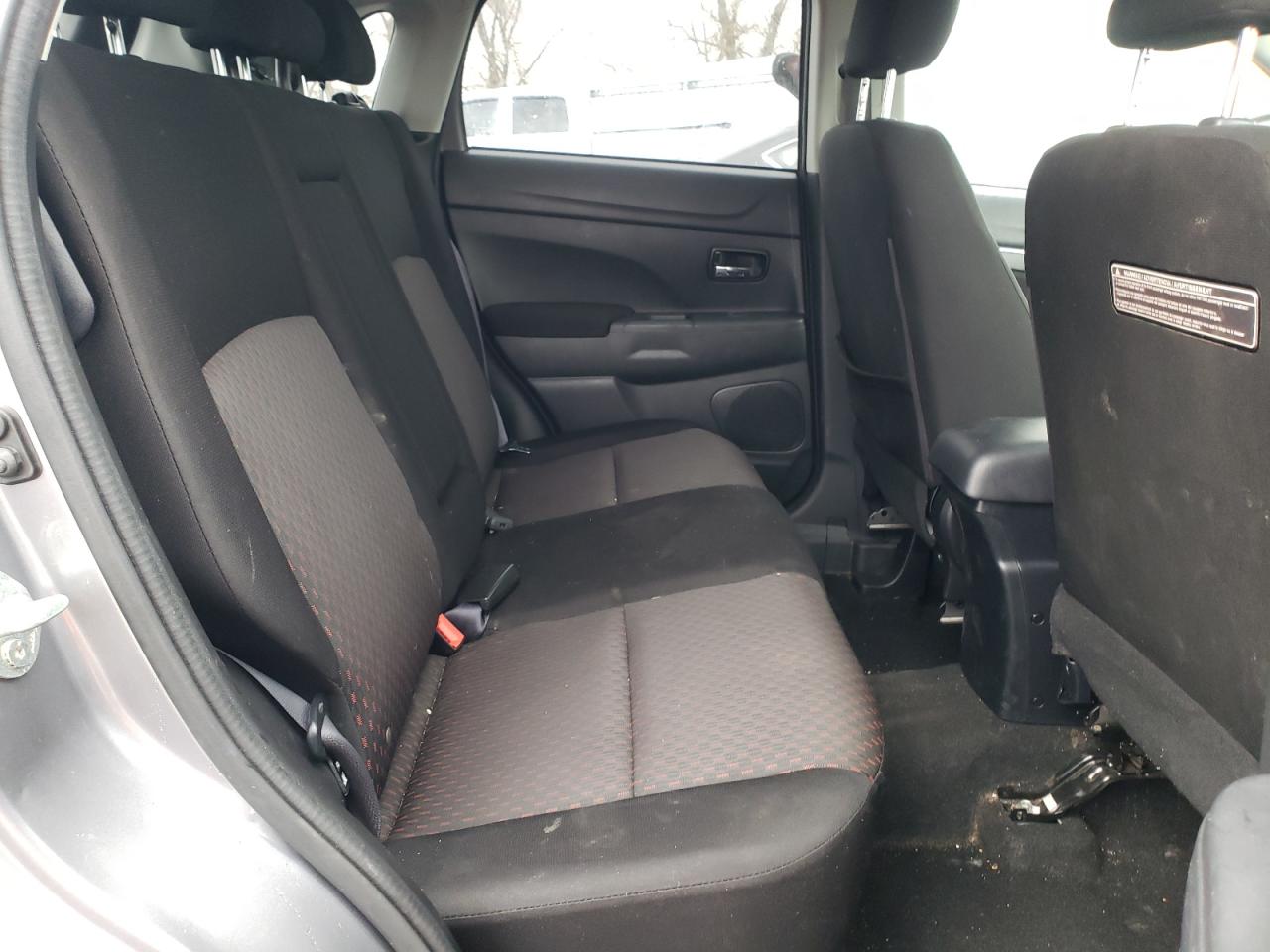 Photo 6 from auction – 2017 MITSUBISHI OUTLANDER with VIN JA4AR3AU7HZ037531