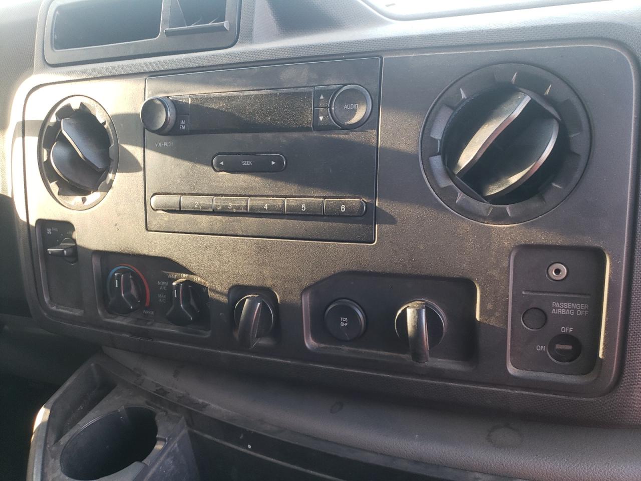 Photo 9 from auction – 2013 FORD ECONOLINE with VIN 1FTNE2EL8DDA92477