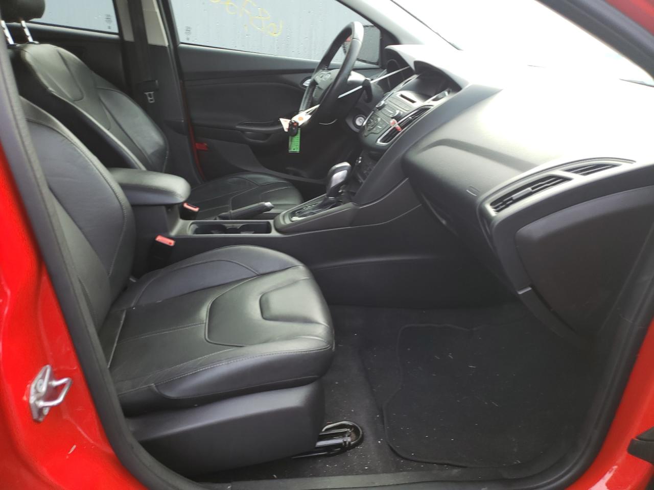 Photo 5 from auction – 2015 FORD FOCUS SE with VIN 1FADP3F23FL308364