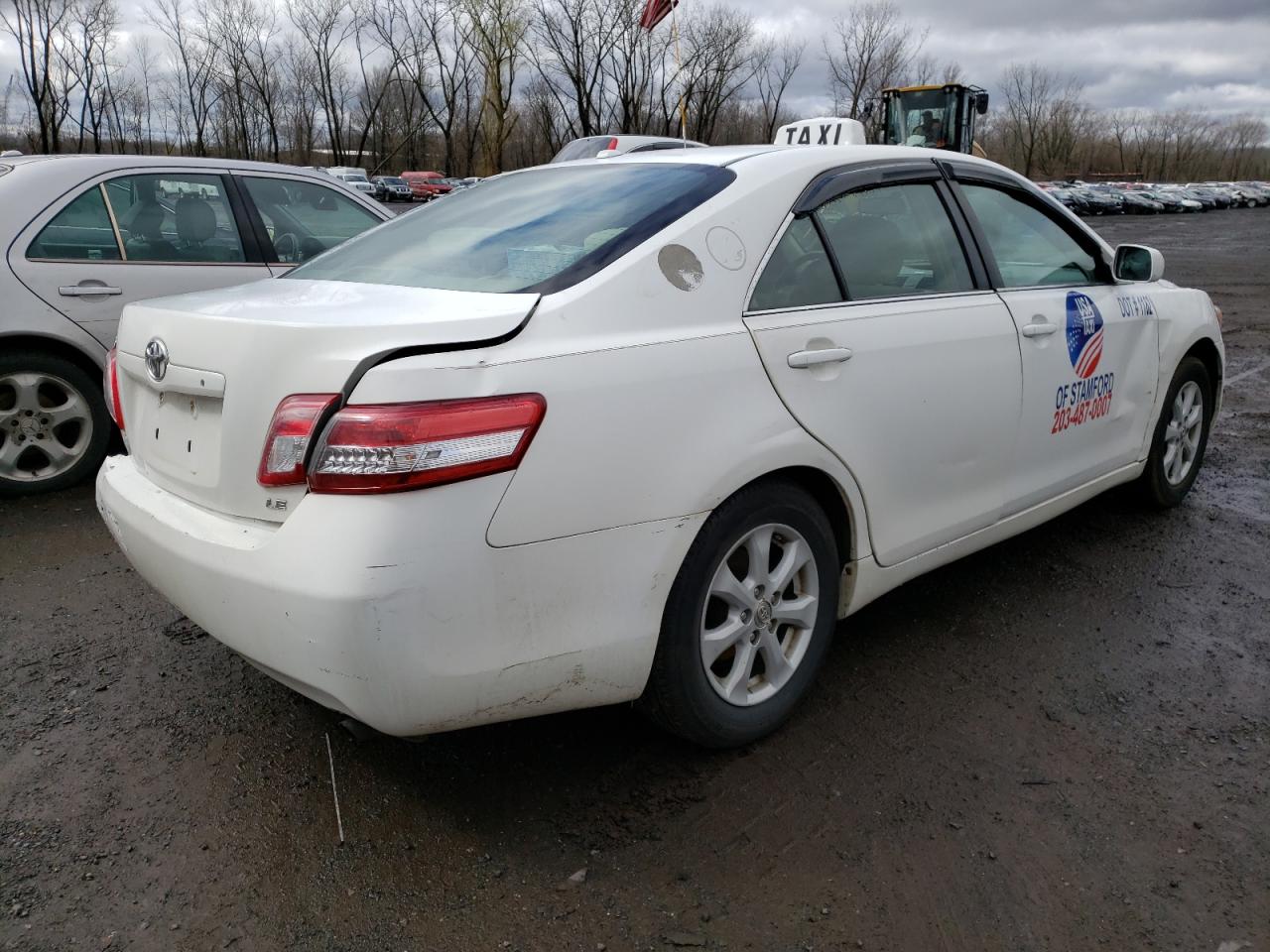 Photo 4 from auction – 2011 TOYOTA CAMRY BASE with VIN 4T1BF3EK1BU583558