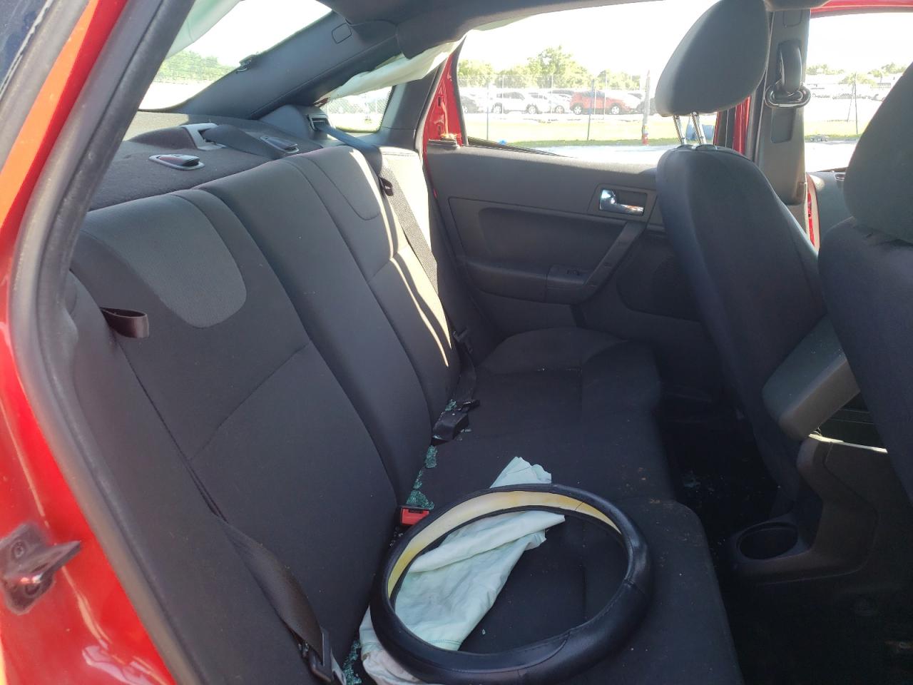 Photo 6 from auction – 2008 FORD FOCUS with VIN 1FAHP35N38W206352