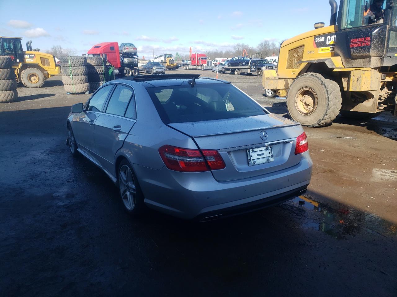 Photo 3 from auction – 2011 MERCEDES-BENZ E 350 4MAT with VIN WDDHF8HB1BA376554