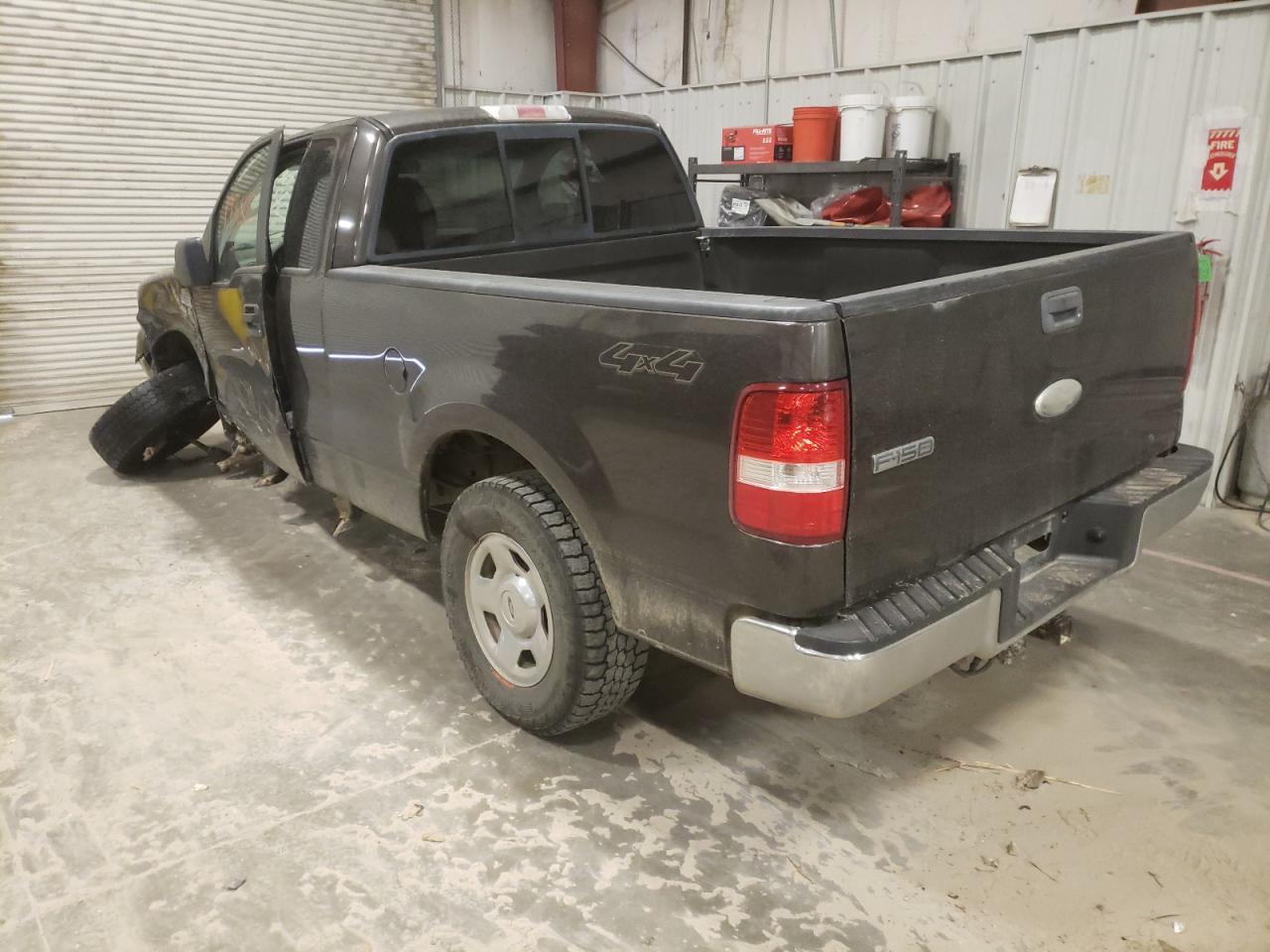 Photo 3 from auction – 2006 FORD F150 with VIN 1FTRF14536NA60383