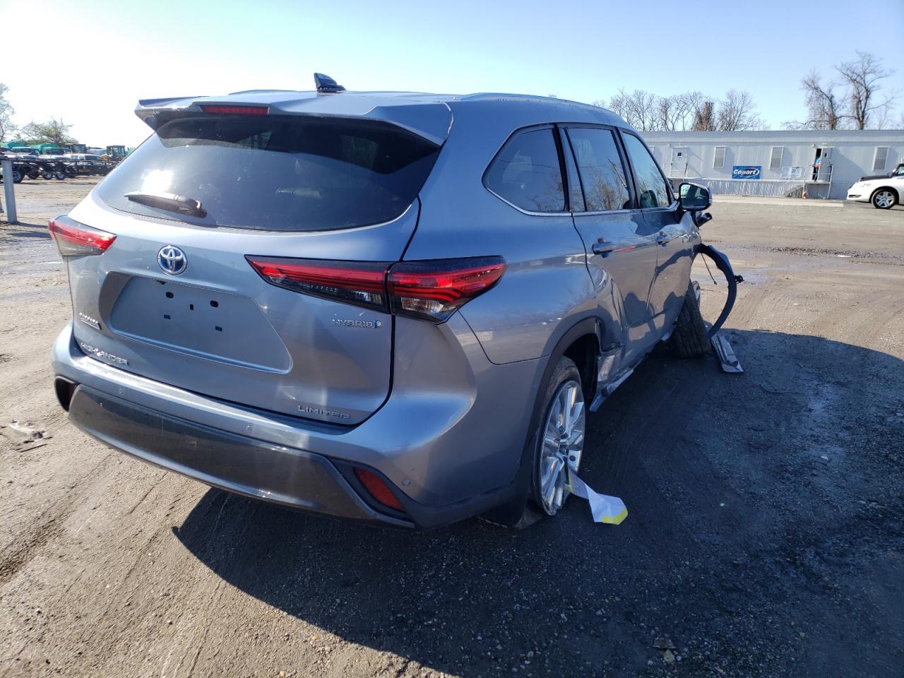 Photo 4 from auction – 2020 TOYOTA HIGHLANDER with VIN 5TDXBRCH6LS008099