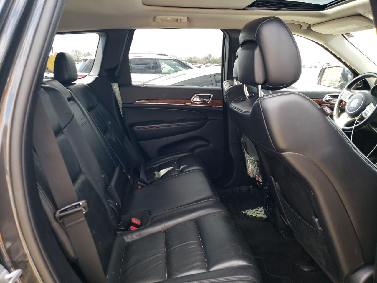 Photo 6 from auction – 2011 JEEP GRAND CHER with VIN 1J4RR5GGXBC655596