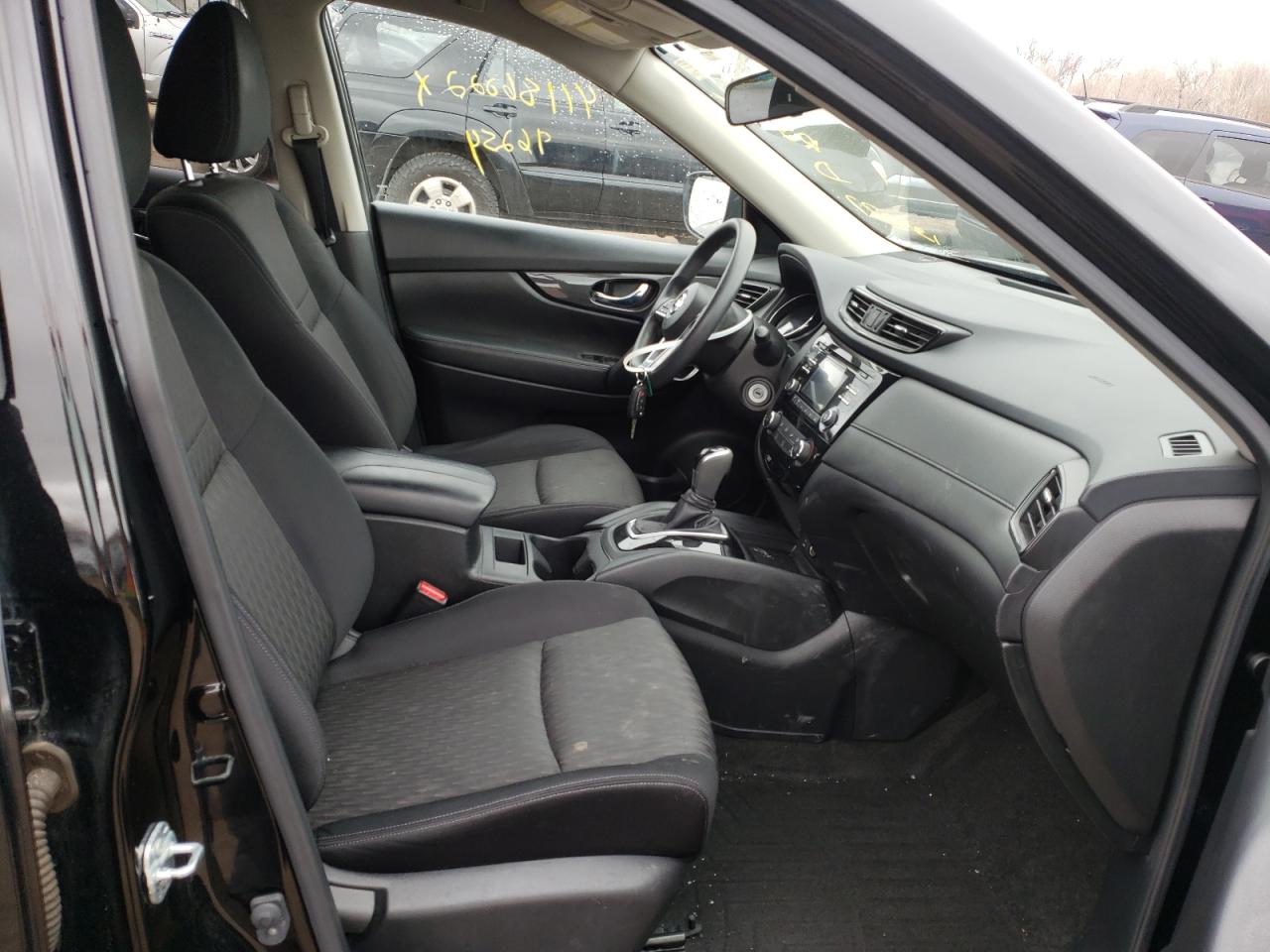 Photo 5 from auction – 2017 NISSAN ROGUE S with VIN JN8AT2MT9HW138077