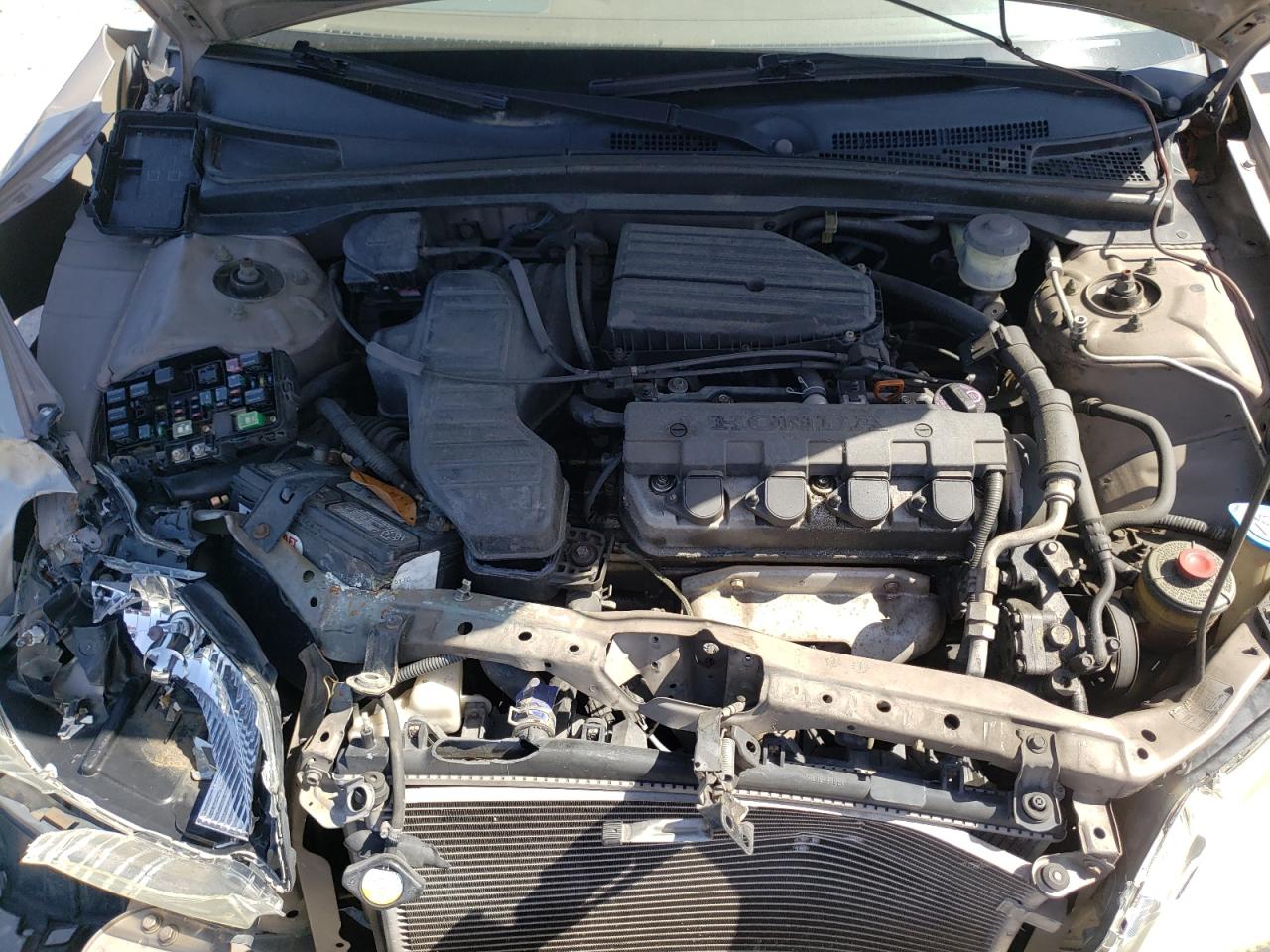 Photo 7 from auction – 2001 HONDA CIVIC LX with VIN 2HGES16561H598330