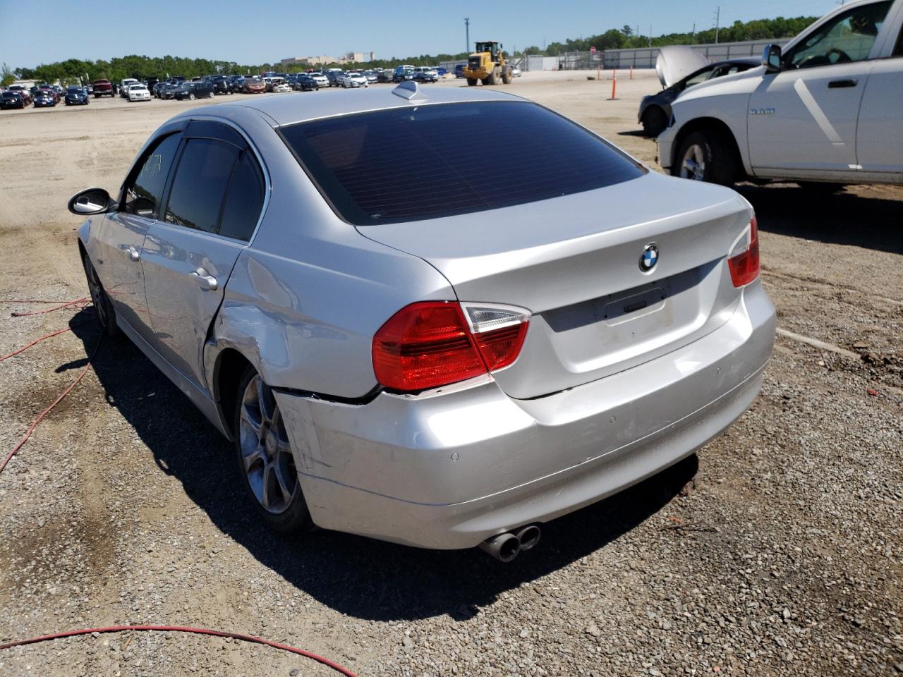 Photo 3 from auction – 2006 BMW 330 XI with VIN WBAVD33576KV66654