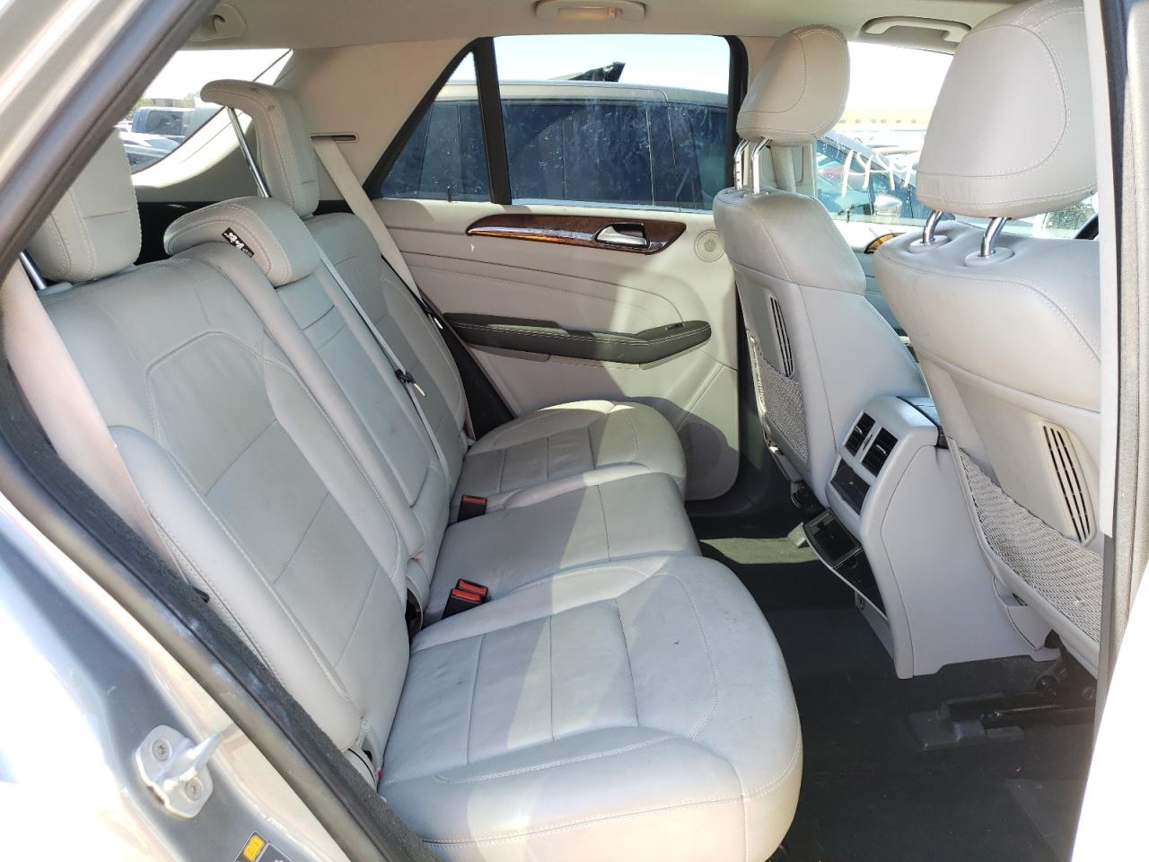 Photo 6 from auction – 2014 MERCEDES-BENZ ML 350 BLU with VIN 4JGDA2EB9EA353399