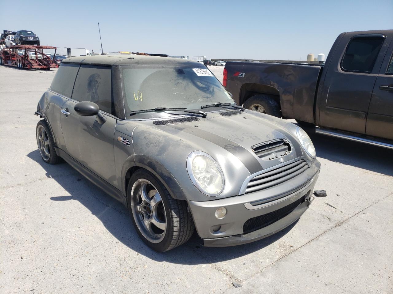 MINI COOPER S 2006 with VIN WMWRE33506TG99588 - Photo from auction