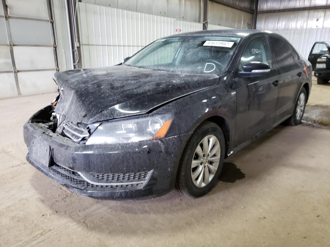 Photo 2 from auction – 2015 VOLKSWAGEN PASSAT S with VIN 1VWAT7A33FC018252