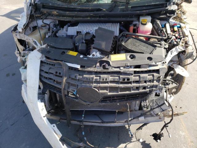 Photo 7 from auction – 2014 TOYOTA PRIUS with VIN JTDKN3DU7E0366716