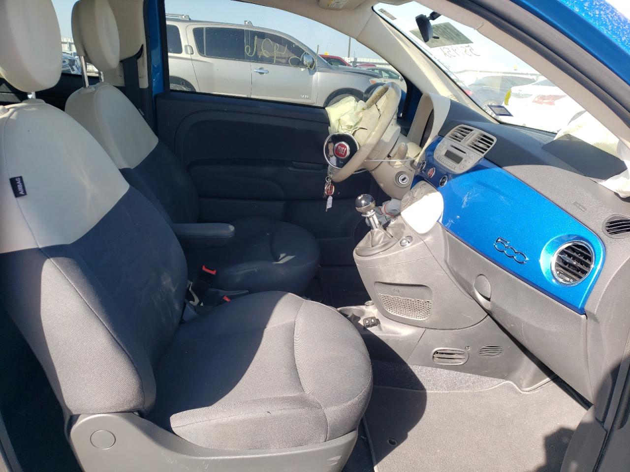 Photo 5 from auction – 2015 FIAT 500 POP with VIN 3C3CFFAR4FT581952