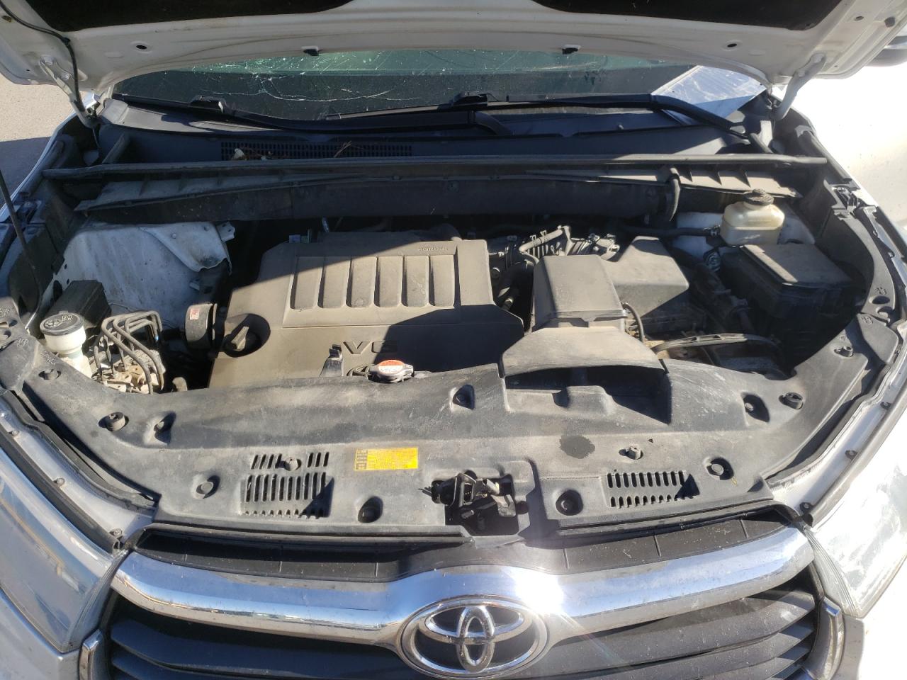 Photo 7 from auction – 2015 TOYOTA HIGHLANDER with VIN 5TDJKRFH5FS219705
