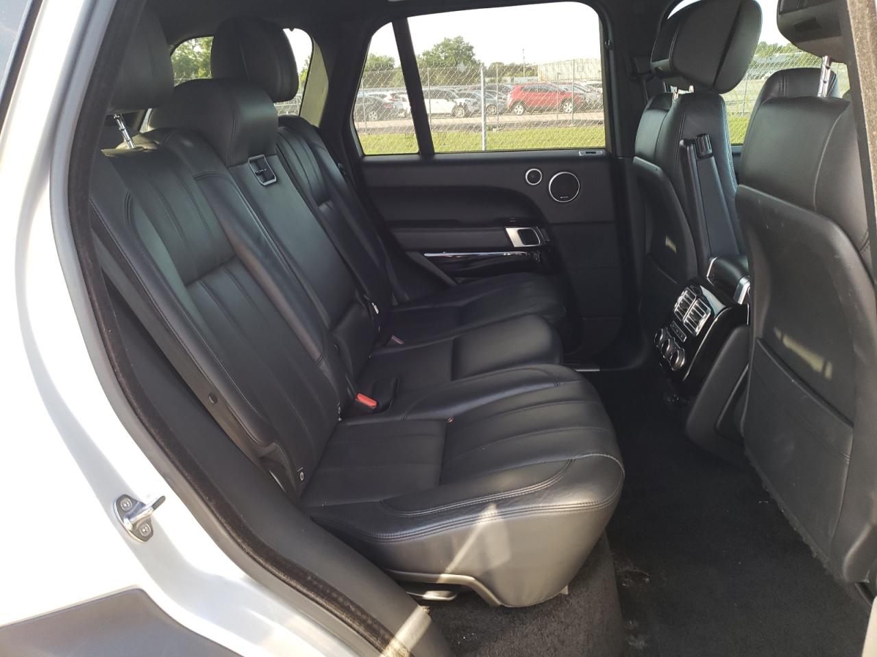 Photo 6 from auction – 2014 LAND ROVER RANGE ROVE with VIN SALGS2WF0EA161779