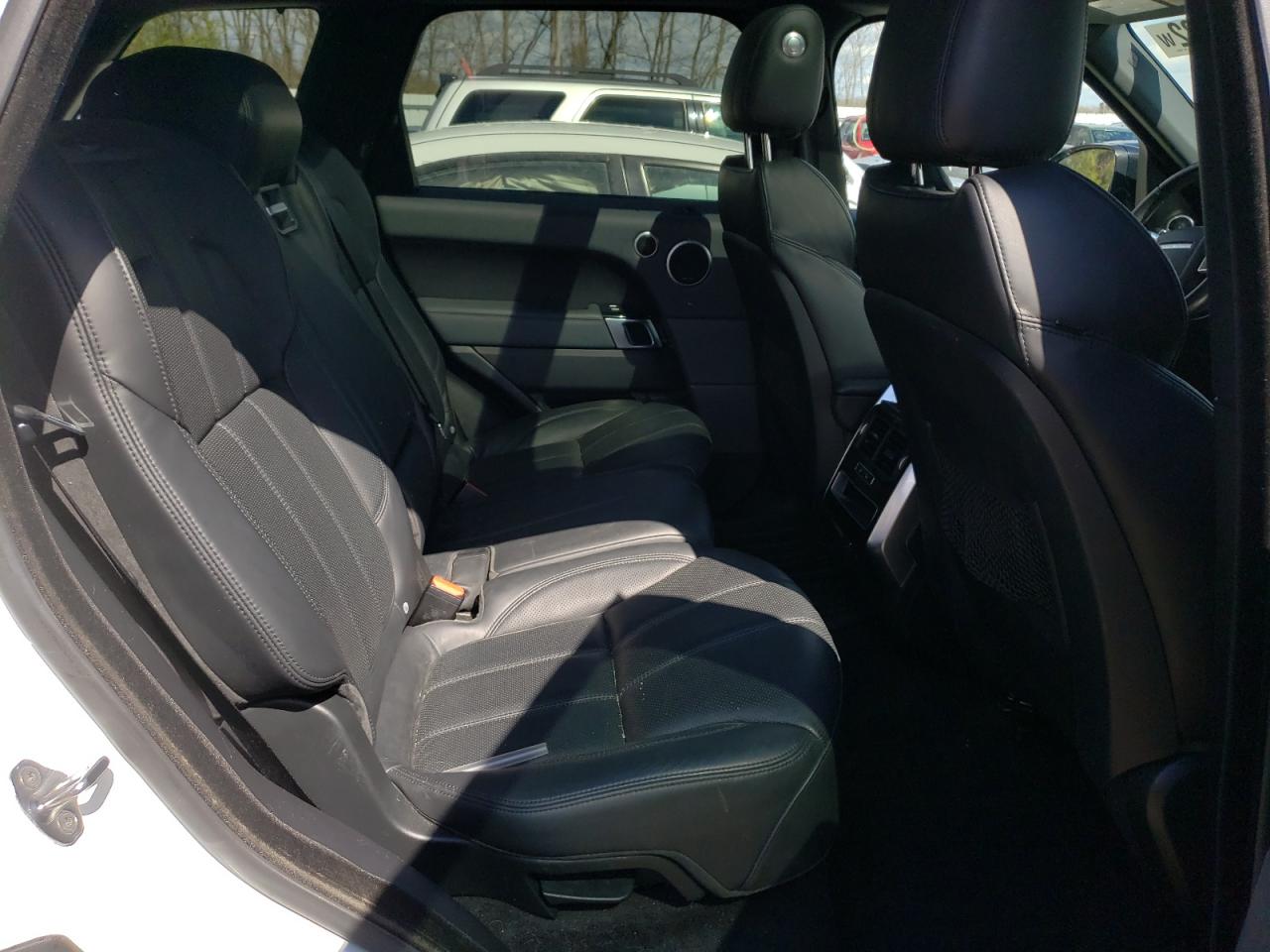Photo 6 from auction – 2015 LAND ROVER RANGE ROVE with VIN SALWR2VFXFA609682