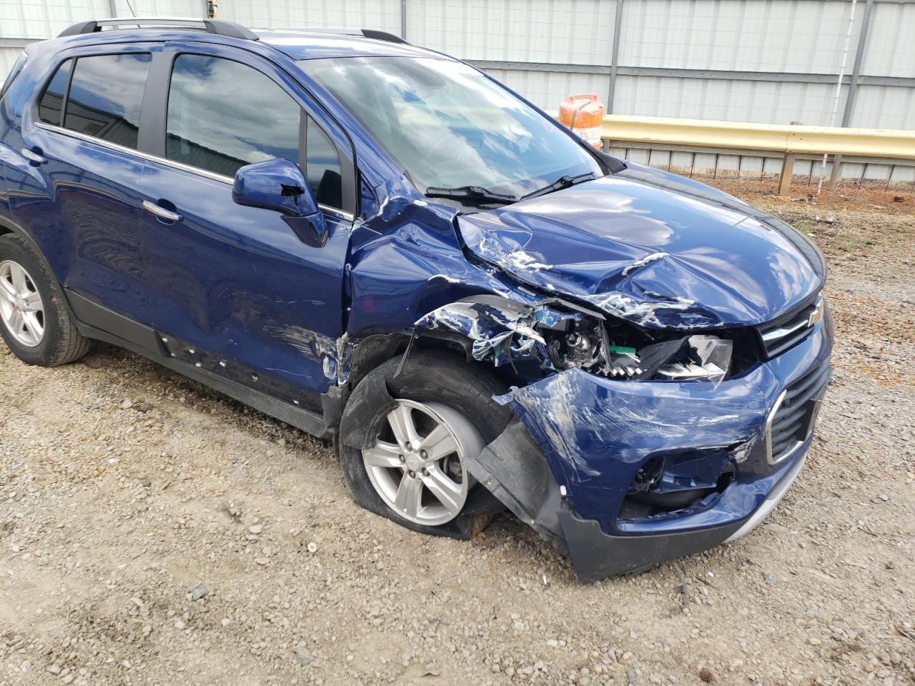 Photo 9 from auction – 2017 CHEVROLET TRAX 1LT with VIN 3GNCJLSB1HL160839